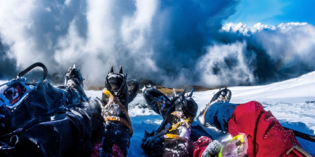 One factor in our favour was that it wasn’t actually that cold. During our entire time on the climb our drink bladder tubes never froze up.