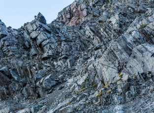 It was nice to get off the really steep stuff, but we weren’t quite out of the woods yet. The valley we had ended up in was rapidly culminating in very steep rubble and bluffs. Another look at the map and Mike proposed that we climb out of the valley we were in and join the next, which had slightly more widely spaced topos. Good idea Mike – on the ridge between the two valleys we soon saw a monster scree slope extending from Kitchener’s ridge top all the way to the valley floor. A few obstacles still had to be overcome, but it was all do-able.