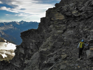 The mountain is a huge pile of crumbling rock with many cliffs and gullies. The rock cairns marking the best route up blend into all the other rock around, so it’s important to resist charging ahead and to take your time identifying the cairns as you go.
