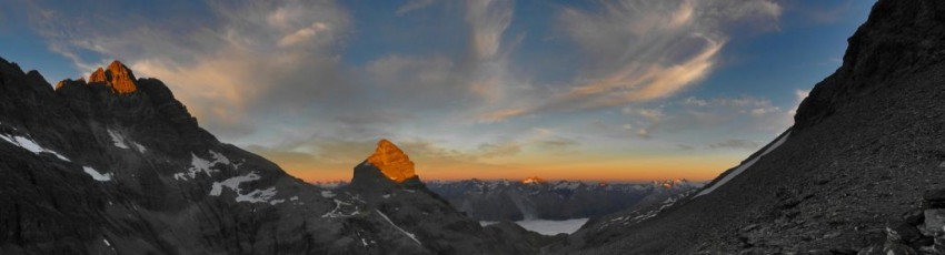 Sunrise view to Earnslaw West (left) and Pluto Peak.