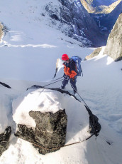 An abseil off the summit followed by a quick drop across a snow field had us thinking our progress would be quicker from now on (this photo Piotr Nowak).