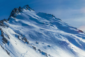 Once above Talbot Ladder we could relax and enjoy the ever more spectacular panoramic views which I had been coveting for three winters. Here is the south ridge and summit of Mount McPherson (1,931m).