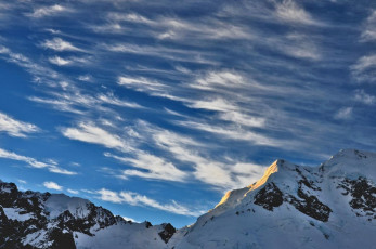 I soaked it all up, but always in my mind was the big question – when would we climb? Gary picked the Wednesday as the most likely weather window but, at midnight on Monday I woke and looked outside. The sky was spray painted in stars and the wind had dropped. “Gary, what do you reckon?” A few moments later he came back into the bunk room. “Yeah, let’s go.” YES!
Out on the snow by the hut, all geared up and about ready to set out, I realised my helmet wasn’t on my head but hanging on the hook where I left it the evening before. Doahhh. My crampons clanked on the metal floor grates as Gary belayed me back into the hut on my retrieval mission.