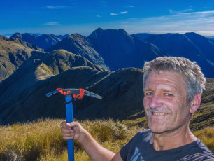 Lancaster is one of the easier 1,500 metre points to finish chasing the fifteen on, but satisfying nevertheless. Another round of summit shots captured yet more huge vistas in all directions. My immediate concern though, was not knowing just how tricky Pinnacle Ridge would be to descend.