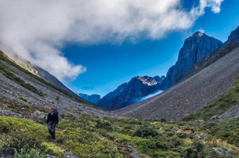 Next morning we took just as long as our ascent to retrace our steps back to the Landcruiser. Now the rocks were slippery and every step was a potential injury just waiting to happen. As we went we debated about which is the best way. I’m satisfied now that staying to the true left of Cloudy Stream below about 1,000 metres is the way to go. Above that you can sidle either side of the stream, but still keeping mostly to the true left is probably best.