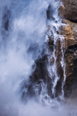 Two days at Yosemite really is the bare minimum needed to get a feel for this magnificent place. But because the trails are so numerous, well marked and well formed, it is possible to pack in quite a few different excursions in a short space of time. We saw enough at least to tell me that I need to return some day. I’d at least like to get my hands on that cable leading up the back of Half Dome and catch a sunset around at Glacier Point.