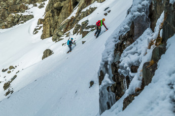 As we descended the shelves back into the couloir we caught up with Piotr and Kim, who were practicing snowcraft skills where it counted. It was excellent terrain to apply a range of climbing techniques. We all trudged into camp late afternoon at wine o’clock.