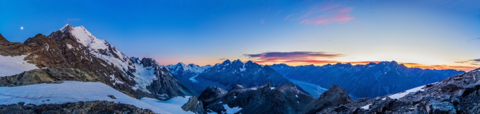 A dawn view at camp of Aoraki Mt Cook and all the other peaks stretching north and east.