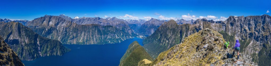 A view down the ridge to Milford Sound from about 1,200m.