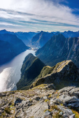 This image -  Looking down to the notch from the its upper side.