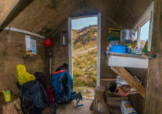 The back wall has two bunks, with the top bunk designed for contortionists. Though tiny, once we got settled inside, the interior did seem a bit larger than you’d expect it to be from the outside – a bit like Doctor Who’s Tardis in fact.