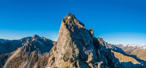 I had not appreciated how large the buttress actually is. It proved much longer than I’d expected and involved some interesting scrambling up over and sometimes sidling around several small gendarmes – one even required our rope.