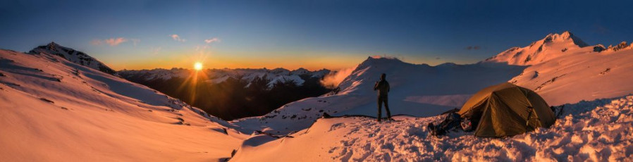 We melted snow and cooked while watching a nature lightshow unfold. This image - From right - Mt Brewster, Top Heavy and Mt Armstrong (2,174m) at sunset