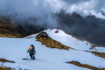 From there we carried on in soft, ever-deepening snow, straight up to about 1,700m, before beginning our northerly traverse towards Mount Brewster. This image - above Brewster Hut on our way in